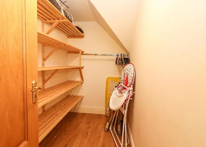 Semesterbostad Rocklands House